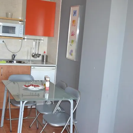 Apartamento Cmodo En Edificio Monte Oiz *