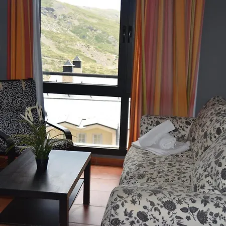 Apartamento Cmodo En Edificio Monte Oiz *